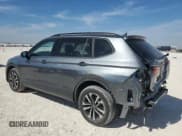 ✅ 2024 Volkswagen Tiguan S • VIN: 3VVRB7AX3RM056807 • Lot: 87203495. Wystawiony na Copart z przebiegiem 10 364 mil. Bezpłatny archiwum sprzedaży aukcyjnych z USA i szczegółowy raport historii pojazdu na DreamBid. Zdjęcie 2.