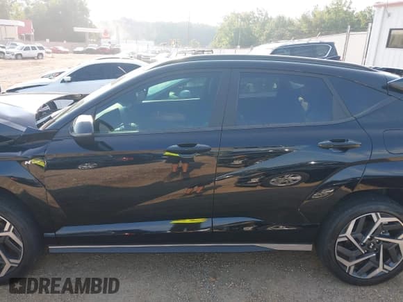 ✅ 2024 Hyundai Kona N Line • VIN: KM8HACA30RU027663 • Lot: 43012352. Listed on IAAI with 17,125 mi. Free auction sales archive from the USA and detailed vehicle history report at DreamBid. Image 15.