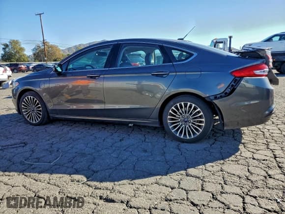 ✅ 2017 Ford Fusion Titanium • VIN: 3FA6P0SU2HR180069 • Lot: 93822995. Listed on Copart with 67,651 mi. Free auction sales archive from the USA and detailed vehicle history report at DreamBid. Image 2.