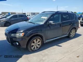 ✅ 2012 Mitsubishi Outlander SE • VIN: JA4JT3AW8CU025588 • Lot: 69229165. Wystawiony na Copart z przebiegiem 205 762 mil. Bezpłatny archiwum sprzedaży aukcyjnych z USA i szczegółowy raport historii pojazdu na DreamBid. Zdjęcie 1.