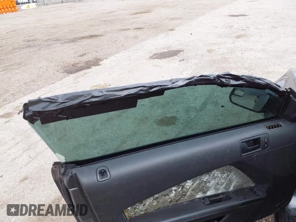 ✅ 2011 Ford Mustang V6 • VIN: 1ZVBP8AMXB5151595 • Lot: 42003999. Listed on IAAI with Not provided. Free auction sales archive from the USA and detailed vehicle history report at DreamBid. Image 6.