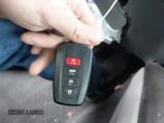 ✅ 2021 Toyota Camry Hybrid LE • VIN: 4T1H31AK3MU566826 • Лот: 43437913. Опубликован ранее на IAAI с пробегом 70 798 миль. Бесплатный доступ к архиву аукционных продаж из США и подробный отчёт об истории автомобиля на DreamBid. Изображение 11.