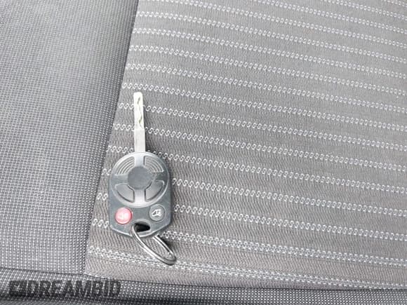 ✅ 2016 Ford Transit XL • VIN: 1FBZX2ZM8GKB15677 • Lot: 42271303. Wystawiony na IAAI z przebiegiem 128 323 mil. Bezpłatny archiwum sprzedaży aukcyjnych z USA i szczegółowy raport historii pojazdu na DreamBid. Zdjęcie 11.