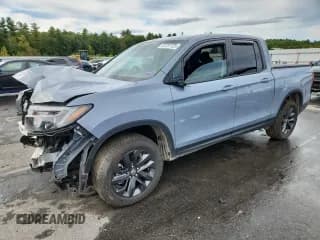 ✅ 2025 Honda Ridgeline Sport • VIN: 5FPYK3F14SB009858 • Lot: 81737725. Wystawiony na Copart z przebiegiem 17 121 mil. Bezpłatny archiwum sprzedaży aukcyjnych z USA i szczegółowy raport historii pojazdu na DreamBid. Zdjęcie 1.