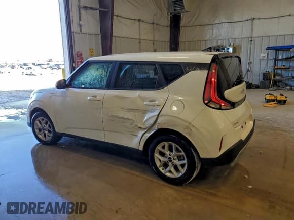✅ 2025 Kia Soul LX • VIN: KNDJ23AU0S7263066 • Lot: 94579535. Listed on Copart with 12,830 mi. Free auction sales archive from the USA and detailed vehicle history report at DreamBid. Image 2.
