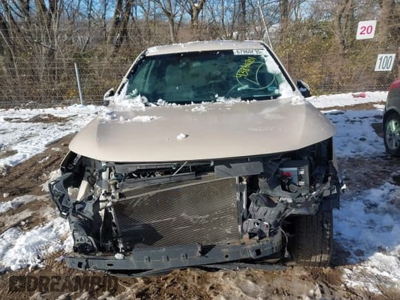 ✅ 2011 Kia Sorento LX • VIN: 5XYKTCA13BG169838 • Lot: 43860701. Listed on IAAI with 102,517 mi. Free auction sales archive from the USA and detailed vehicle history report at DreamBid. Image 6.