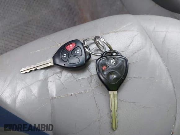 ✅ 2007 Toyota RAV4 Limited • VIN: JTMZD31VX75036086 • Lot: 43575701. Listed on IAAI with 253,833 mi. Free auction sales archive from the USA and detailed vehicle history report at DreamBid. Image 11.