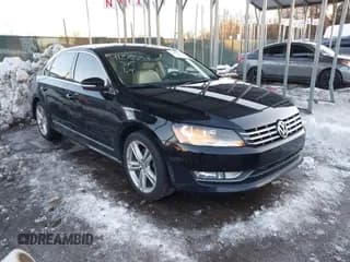 ✅ 2015 Volkswagen Passat SEL Premium • VIN: 1VWCT7A33FC058517 • Лот: 41272217. Опубликован ранее на IAAI с пробегом 127 007 миль. Бесплатный доступ к архиву аукционных продаж из США и подробный отчёт об истории автомобиля на DreamBid. Изображение 1.