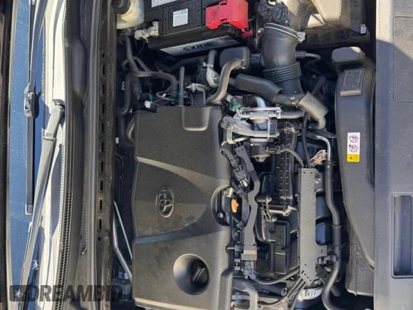 ✅ 2018 Toyota Camry LE • VIN: 4T1B11HK3JU583087 • Лот: 90082545. Опубликован ранее на Copart с пробегом 194 913 миль. Бесплатный доступ к архиву аукционных продаж из США и подробный отчёт об истории автомобиля на DreamBid. Изображение 7.