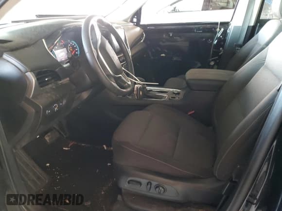 ✅ 2021 Chevrolet Traverse LT Cloth • VIN: 1GNERGKW8MJ195908 • Lot: 81688585. Wystawiony na Copart z przebiegiem 56 800 mil. Bezpłatny archiwum sprzedaży aukcyjnych z USA i szczegółowy raport historii pojazdu na DreamBid. Zdjęcie 7.