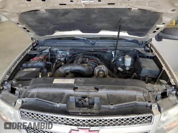 ✅ 2007 Chevrolet Suburban LT • VIN: 3GNFK16397G261510 • Lot: 87250215. Listed on Copart with 379,098 mi. Free auction sales archive from the USA and detailed vehicle history report at DreamBid. Image 12.