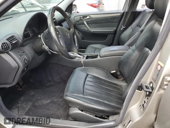 ✅ 2003 Mercedes-Benz C AMG • VIN: WDBRF65J03F382539 • Lot: 68867995. Wystawiony na Copart z przebiegiem 146 253 mil. Bezpłatny archiwum sprzedaży aukcyjnych z USA i szczegółowy raport historii pojazdu na DreamBid. Zdjęcie 7.