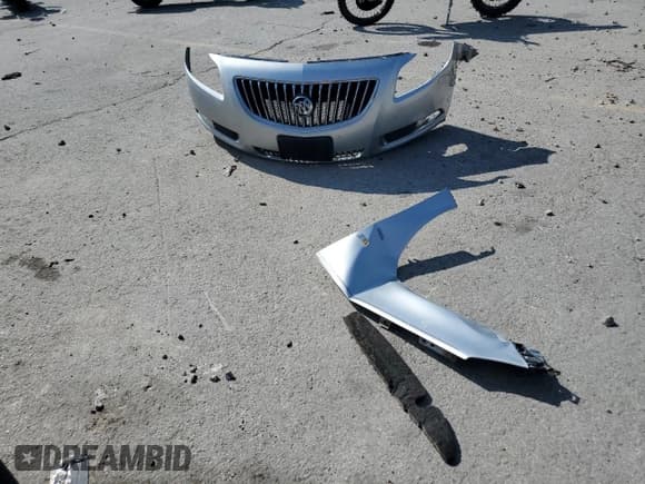 ✅ 2011 Buick Regal CXL RL2 • VIN: 2G4GP5EC2B9186932 • Лот: 80446355. Опубликован ранее на Copart с пробегом 147 621 миль. Бесплатный доступ к архиву аукционных продаж из США и подробный отчёт об истории автомобиля на DreamBid. Изображение 12.