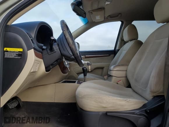 ✅ 2008 Hyundai Santa Fe SE • VIN: 5NMSH13E08H154881 • Lot: 85992944. Listed on Copart with 165,952 mi. Free auction sales archive from the USA and detailed vehicle history report at DreamBid. Image 7.