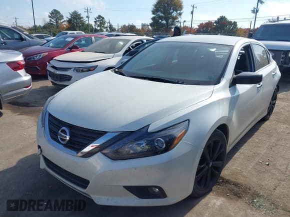 ✅ 2017 Nissan Altima S • VIN: 1N4AL3AP8HC228563 • Lot: 43636670. Listed on IAAI with 225,131 mi. Free auction sales archive from the USA and detailed vehicle history report at DreamBid. Image 2.