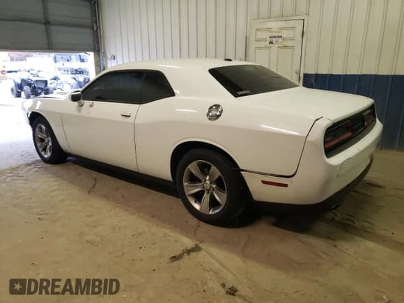✅ 2016 Dodge Challenger SXT Plus • VIN: 2C3CDZAG4GH352753 • Lot: 75312223. Wystawiony na Copart z przebiegiem 128 973 mil. Bezpłatny archiwum sprzedaży aukcyjnych z USA i szczegółowy raport historii pojazdu na DreamBid. Zdjęcie 2.