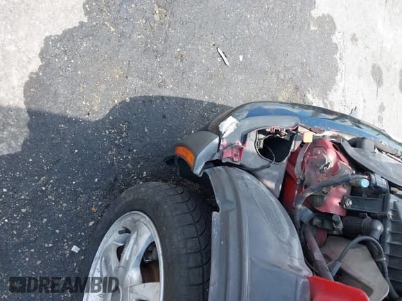 ✅ 2006 MINI Convertible • VIN: WMWRF33566TG15464 • Lot: 42285777. Wystawiony na IAAI z przebiegiem 144 430 mil. Bezpłatny archiwum sprzedaży aukcyjnych z USA i szczegółowy raport historii pojazdu na DreamBid. Zdjęcie 14.