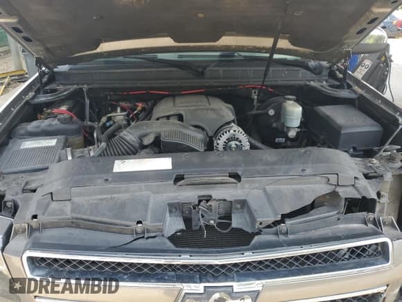 ✅ 2008 Chevrolet Tahoe LS • VIN: 1GNFC13C28R211874 • Lot: 83750655. Wystawiony na Copart z przebiegiem 198 762 mil. Bezpłatny archiwum sprzedaży aukcyjnych z USA i szczegółowy raport historii pojazdu na DreamBid. Zdjęcie 11.