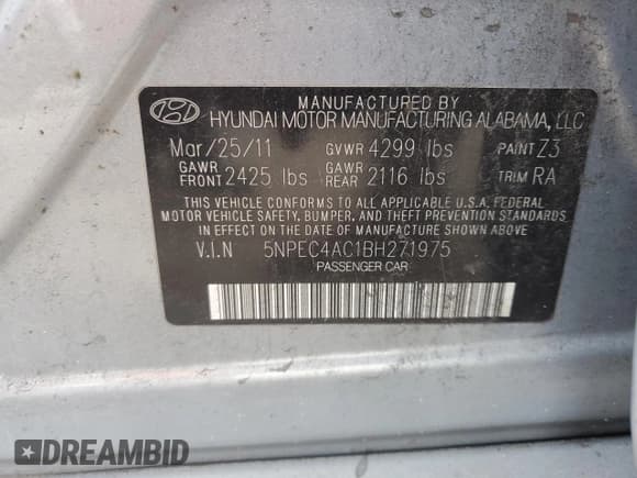 ✅ 2011 Hyundai Sonata SE • VIN: 5NPEC4AC1BH271975 • Lot: 70952144. Listed on Copart with 130,887 mi. Free auction sales archive from the USA and detailed vehicle history report at DreamBid. Image 12.