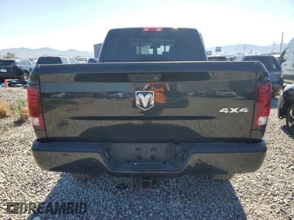✅ 2018 Ram 3500 Laramie • VIN: 3C63R3ML5JG164325 • Lot: 63039965. Wystawiony na Copart z przebiegiem 96 689 mil. Bezpłatny archiwum sprzedaży aukcyjnych z USA i szczegółowy raport historii pojazdu na DreamBid. Zdjęcie 6.