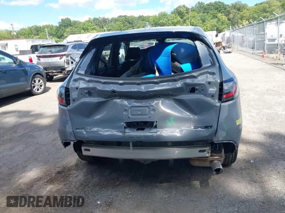 ✅ 2025 Honda HR-V Sport • VIN: 3CZRZ2H56SM775101 • Lot: 43067303. Wystawiony na IAAI z przebiegiem 3 540 mil. Bezpłatny archiwum sprzedaży aukcyjnych z USA i szczegółowy raport historii pojazdu na DreamBid. Zdjęcie 16.