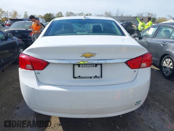 ✅ 2019 Chevrolet Impala LT • VIN: 1G11Z5S34KU119401 • Lot: 43484634. Listed on IAAI with 75,897 mi. Free auction sales archive from the USA and detailed vehicle history report at DreamBid. Image 16.