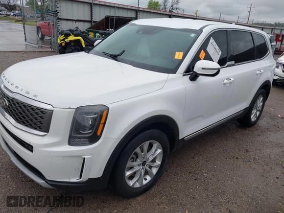 ✅ 2020 Kia Telluride LX • VIN: 5XYP24HC2LG014995 • Lot: 41940193. Wystawiony na IAAI z przebiegiem 126 426 mil. Bezpłatny archiwum sprzedaży aukcyjnych z USA i szczegółowy raport historii pojazdu na DreamBid. Zdjęcie 2.