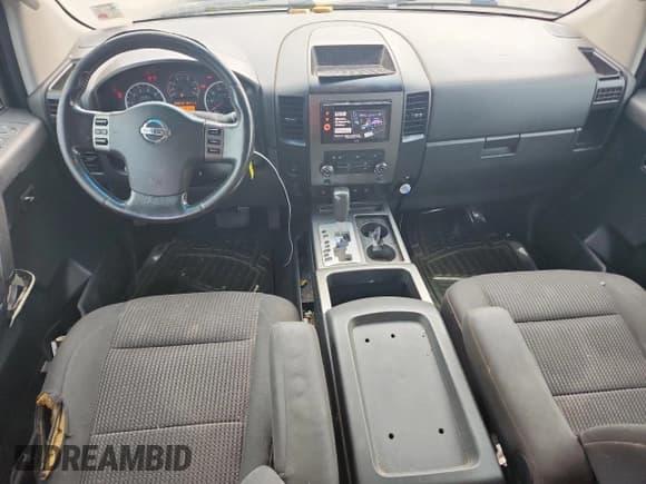 ✅ 2011 Nissan Titan SV • VIN: 1N6BA0EDXBN305672 • Лот: 85842115. Опубликован ранее на Copart с пробегом 296 012 миль. Бесплатный доступ к архиву аукционных продаж из США и подробный отчёт об истории автомобиля на DreamBid. Изображение 8.