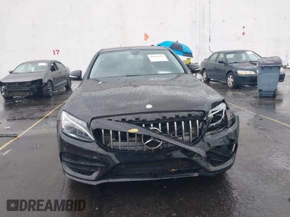 ✅ 2015 Mercedes-Benz C 300 Luxury • VIN: 55SWF4KB3FU092812 • Лот: 43623619. Опубликован ранее на IAAI с пробегом 143 919 миль. Бесплатный доступ к архиву аукционных продаж из США и подробный отчёт об истории автомобиля на DreamBid. Изображение 12.