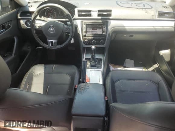 ✅ 2012 Volkswagen Passat SE • VIN: 1VWBP7A3XCC053178 • Lot: 66676215. Listed on Copart with 216,916 mi. Free auction sales archive from the USA and detailed vehicle history report at DreamBid. Image 8.