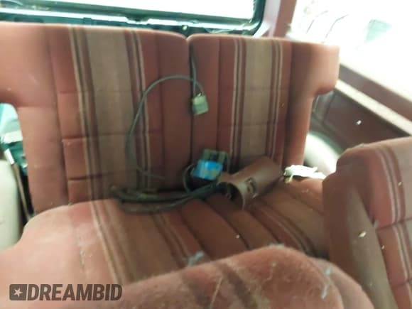 ✅ 1984 Ford Bronco • VIN: 1FMCU14S4EUC26217 • Лот: 42598219. Опубликован ранее на IAAI с пробегом 43 405 миль. Бесплатный доступ к архиву аукционных продаж из США и подробный отчёт об истории автомобиля на DreamBid. Изображение 8.