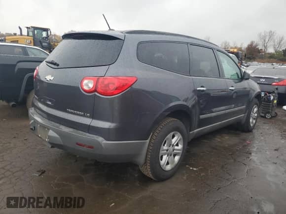 2009 Chevrolet Traverse LS с VIN 1GNER13D99S172360, выставлен на аукционе Copart как лот 90027275 с пробегом 84 974 миль миль и Списание • Salvage title. История ставок и продаж доступна на DreamBid. Изображение 3.