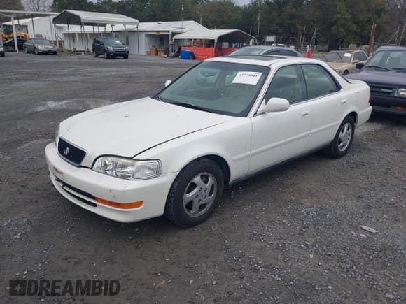 ✅ 1998 Acura TL • VIN: JH4UA3643WC009288 • Lot: 43770341. Listed on IAAI with 62,031 mi. Free auction sales archive from the USA and detailed vehicle history report at DreamBid. Image 2.