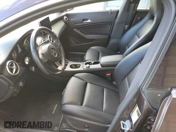 ✅ 2016 Mercedes-Benz CLA 250 • VIN: WDDSJ4EB6GN381492 • Lot: 42854308. Wystawiony na IAAI z przebiegiem 46 561 mil. Bezpłatny archiwum sprzedaży aukcyjnych z USA i szczegółowy raport historii pojazdu na DreamBid. Zdjęcie 1.