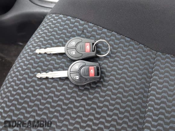 ✅ 2016 Nissan Note S • VIN: 3N1CE2CP6GL409610 • Lot: 42404655. Listed on IAAI with 70,507 mi. Free auction sales archive from the USA and detailed vehicle history report at DreamBid. Image 11.