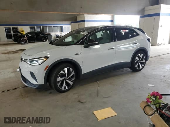 ✅ 2021 Volkswagen ID.4 1st Edition • VIN: WVGDMPE27MP010140 • Lot: 64856265. Listed on Copart with 43,390 mi. Free auction sales archive from the USA and detailed vehicle history report at DreamBid. Image 1.
