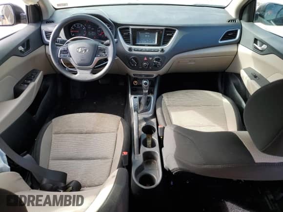 2021 Hyundai Accent SE z VIN 3KPC24A67ME136222, wystawiony jako Copart lot #40652874 z przebiegiem 102 378 mil mil oraz . Historia ofert i sprzedaży dostępna na DreamBid. Obrazek 8.