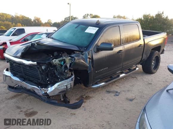 ✅ 2018 Chevrolet Silverado 1500 LT • VIN: 3GCUKREC2JG483524 • Лот: 43371840. Опубликован ранее на IAAI с пробегом 93 125 миль. Бесплатный доступ к архиву аукционных продаж из США и подробный отчёт об истории автомобиля на DreamBid. Изображение 2.