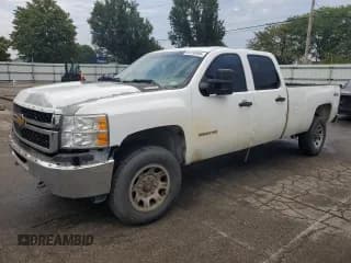 ✅ 2013 Chevrolet Silverado 2500HD Work Truck • VIN: 1GC1KVC8XDF216762 • Lot: 84190945. Wystawiony na Copart z przebiegiem 326 887 mil. Bezpłatny archiwum sprzedaży aukcyjnych z USA i szczegółowy raport historii pojazdu na DreamBid. Zdjęcie 1.