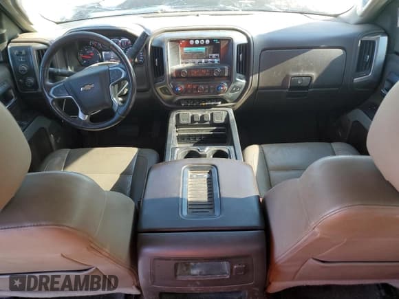 ✅ 2016 Chevrolet Silverado 2500HD LTZ • VIN: 1GC1KWE86GF101440 • Lot: 81875635. Wystawiony na Copart z przebiegiem 121 719 mil. Bezpłatny archiwum sprzedaży aukcyjnych z USA i szczegółowy raport historii pojazdu na DreamBid. Zdjęcie 8.