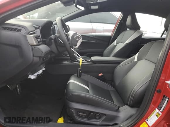 ✅ 2025 Toyota Camry SE • VIN: 4T1DAACK5SU029664 • Lot: 93758535. Wystawiony na Copart z przebiegiem 8 735 mil. Bezpłatny archiwum sprzedaży aukcyjnych z USA i szczegółowy raport historii pojazdu na DreamBid. Zdjęcie 7.