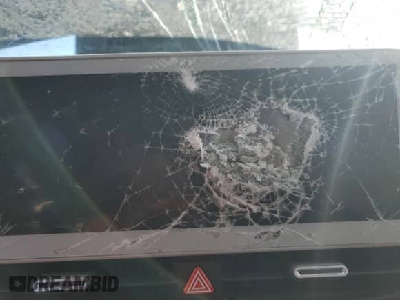 2024 Hyundai Ioniq 5 SE Standard Range z VIN KM8KM4DB1RU269805, wystawiony jako Copart lot #71252504 z przebiegiem Nie podano mil oraz Szkoda całkowita • Salvage title. Historia ofert i sprzedaży dostępna na DreamBid. Obrazek 9.