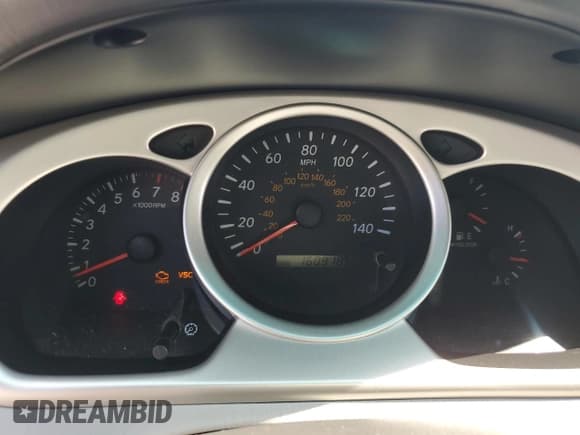 ✅ 2006 Toyota Highlander • VIN: JTEHD21A860044763 • Lot: 66069675. Wystawiony na Copart z przebiegiem 160 918 mil. Bezpłatny archiwum sprzedaży aukcyjnych z USA i szczegółowy raport historii pojazdu na DreamBid. Zdjęcie 9.