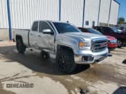✅ 2015 GMC Sierra 1500 SLE • VIN: 1GTV2UEC6FZ408808 • Лот: 86176075. Опубликован ранее на Copart с пробегом 146 808 миль. Бесплатный доступ к архиву аукционных продаж из США и подробный отчёт об истории автомобиля на DreamBid. Изображение 4.