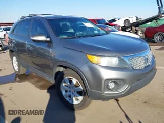✅ 2013 Kia Sorento LX • VIN: 5XYKT4A2XDG331787 • Lot: 43770913. Listed on IAAI with 200,081 mi. Free auction sales archive from the USA and detailed vehicle history report at DreamBid. Image 1.