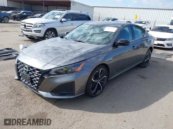 ✅ 2024 Nissan Altima SR • VIN: 1N4BL4CVXRN421468 • Lot: 43692245. Listed on IAAI with 26,285 mi. Free auction sales archive from the USA and detailed vehicle history report at DreamBid. Image 17.