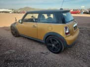 ✅ 2013 MINI Hardtop • VIN: WMWSU3C54DT549532 • Lot: 92676815. Wystawiony na Copart z przebiegiem 116 705 mil. Bezpłatny archiwum sprzedaży aukcyjnych z USA i szczegółowy raport historii pojazdu na DreamBid. Zdjęcie 2.