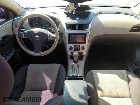 ✅ 2012 Chevrolet Malibu 1LS • VIN: 1G1ZB5E03CF210139 • Lot: 80245914. Listed on Copart with 149,598 mi. Free auction sales archive from the USA and detailed vehicle history report at DreamBid. Image 8.