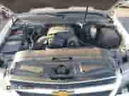 2014 Chevrolet Suburban LT z VIN 1GNSKJE75ER212434, wystawiony jako IAAI lot #41681972 z przebiegiem 381 890 mil mil oraz . Historia ofert i sprzedaży dostępna na DreamBid. Obrazek 10.