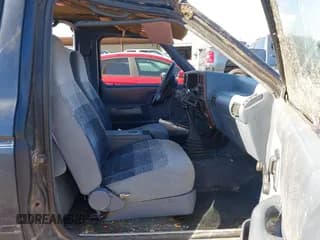 ✅ 1989 Ford Bronco • VIN: 1FMCU14T5KUB63956 • Лот: 41397322. Опубликован ранее на IAAI с пробегом 49 921 миль. Бесплатный доступ к архиву аукционных продаж из США и подробный отчёт об истории автомобиля на DreamBid. Изображение 5.